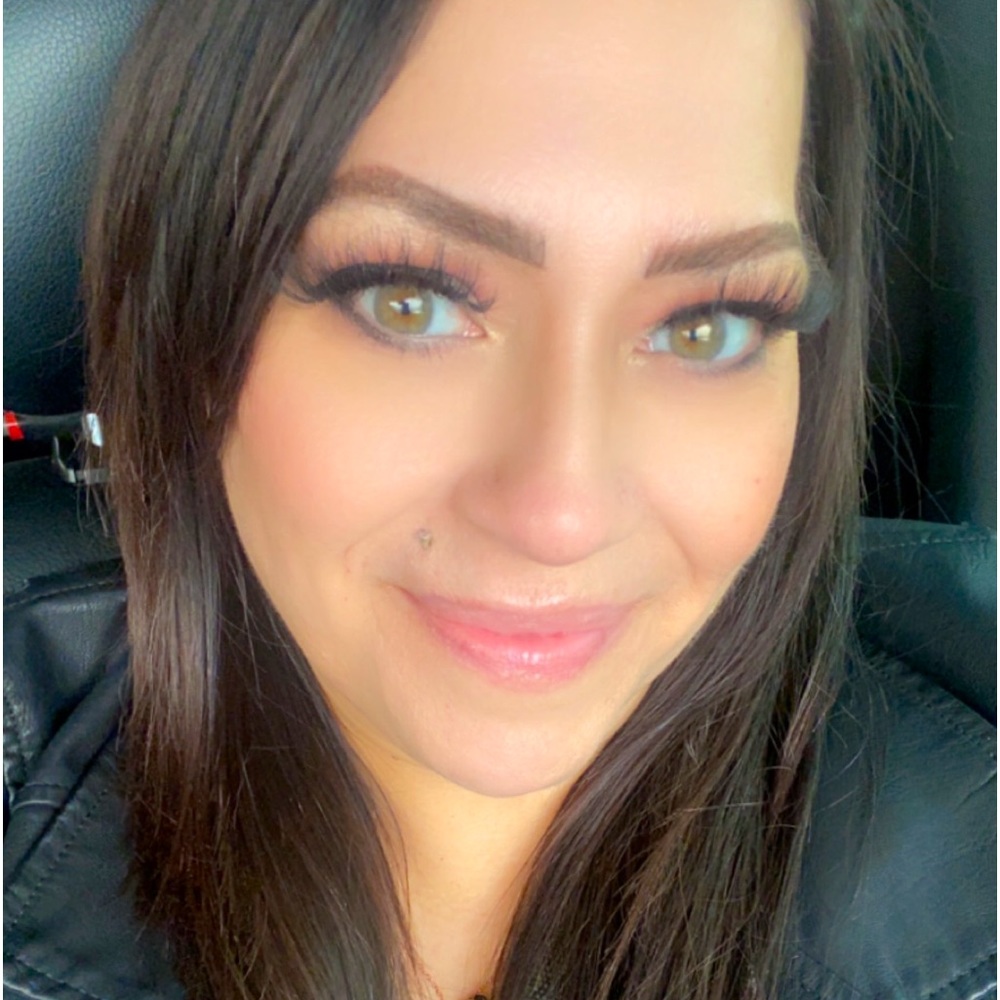 Meet your Posher, Leanne